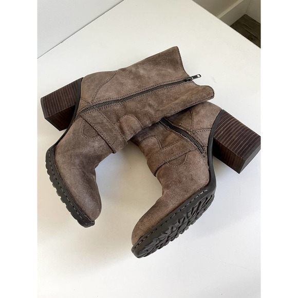 BORN Boots Camryn taupe Marmotta Distressed Heel size 8 - Picture 7 of 10